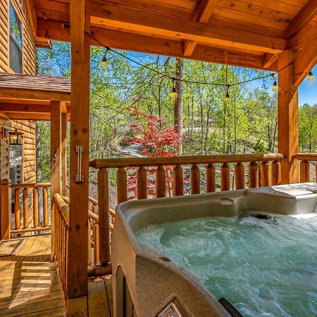 Permanent Vacation-Private Honeymoon Cabin With Hot Tub Sevierville Bagian luar foto