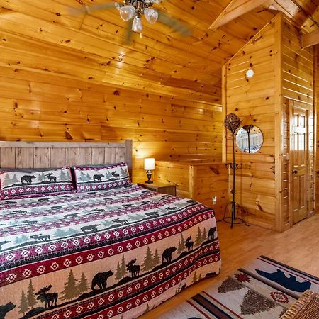 Permanent Vacation-Private Honeymoon Cabin With Hot Tub Sevierville Bagian luar foto
