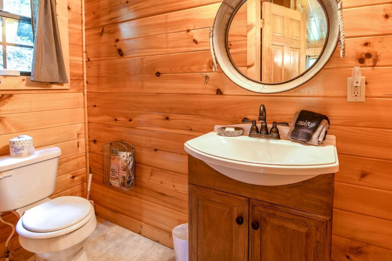 Permanent Vacation-Private Honeymoon Cabin With Hot Tub Sevierville Bagian luar foto